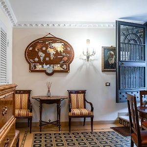 Regal House Roma Capucci 6